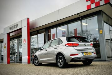 Voertuigafbeelding 6