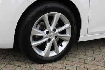 Voertuigafbeelding 13