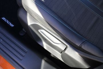 Voertuigafbeelding 13