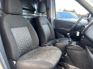 Voertuigafbeelding 11