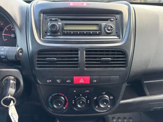 Voertuigafbeelding 12