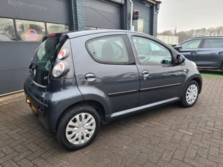 Voertuigafbeelding 2