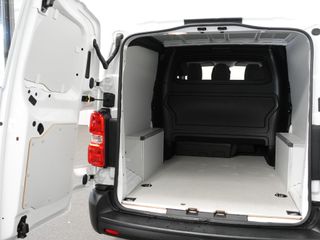 Voertuigafbeelding 9