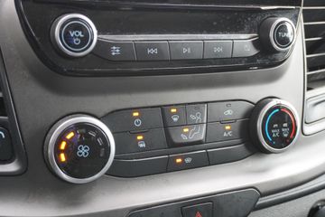 Voertuigafbeelding 9