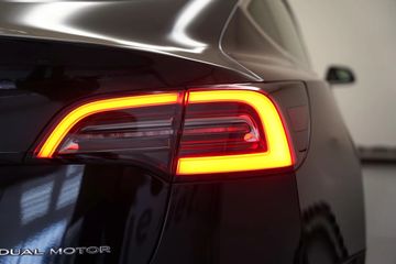 Voertuigafbeelding 38