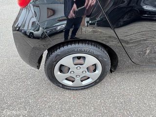 Voertuigafbeelding 6