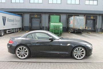 Voertuigafbeelding 4