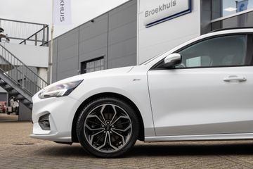 Voertuigafbeelding 6