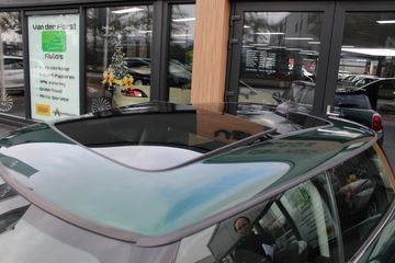 Voertuigafbeelding 9