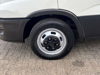 Voertuigafbeelding 18