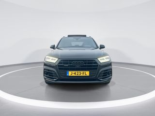 Voertuigafbeelding 6