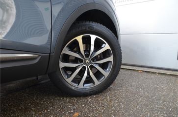 Voertuigafbeelding 3