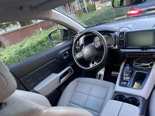 Voertuigafbeelding 4