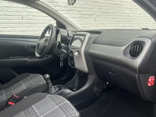 Voertuigafbeelding 16