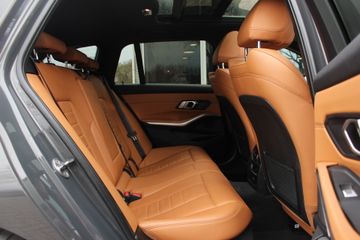 Voertuigafbeelding 11