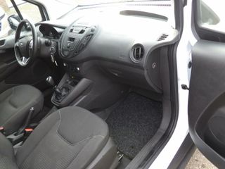 Voertuigafbeelding 11