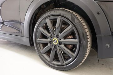 Voertuigafbeelding 30