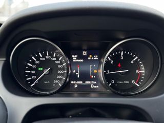 Voertuigafbeelding 4