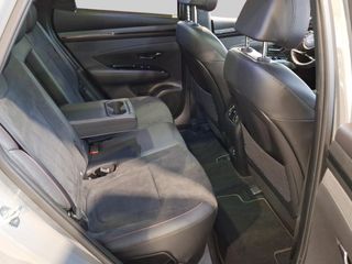 Voertuigafbeelding 13