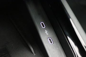 Voertuigafbeelding 48