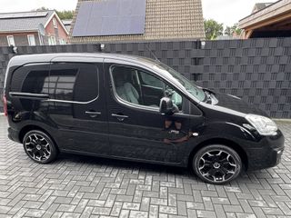 Voertuigafbeelding 5