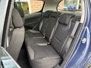 Voertuigafbeelding 5