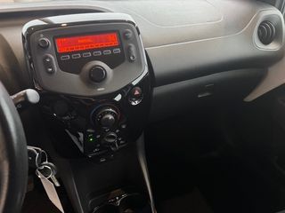 Voertuigafbeelding 11