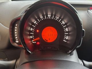 Voertuigafbeelding 8