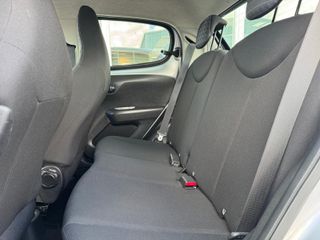 Voertuigafbeelding 9