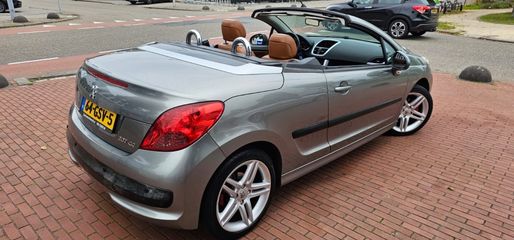 Voertuigafbeelding 3