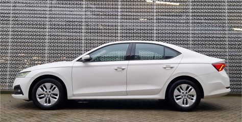 Voertuigafbeelding 8