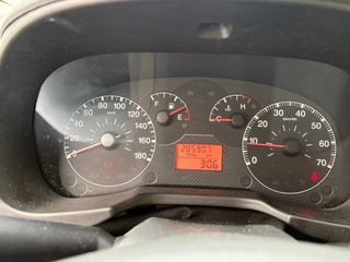 Voertuigafbeelding 13