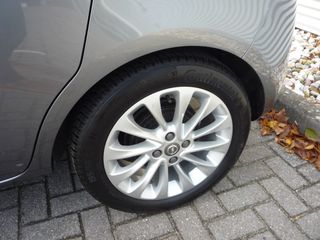 Voertuigafbeelding 8