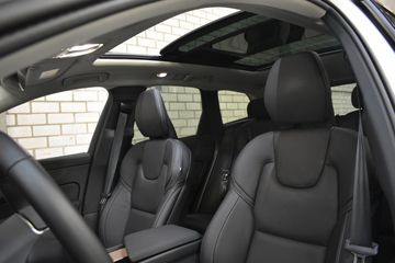 Voertuigafbeelding 3