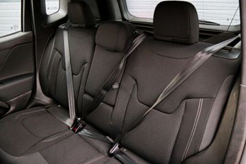 Voertuigafbeelding 6