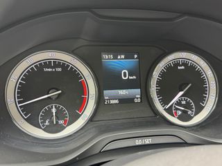 Voertuigafbeelding 4