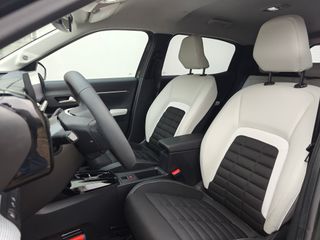 Voertuigafbeelding 4