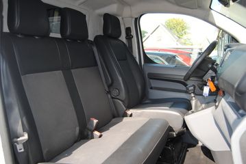 Voertuigafbeelding 6