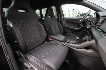 Voertuigafbeelding 4