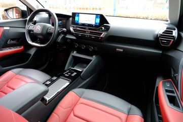 Voertuigafbeelding 4