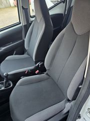 Voertuigafbeelding 4