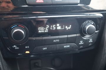 Voertuigafbeelding 12