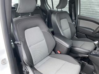 Voertuigafbeelding 15