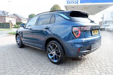 Voertuigafbeelding 6