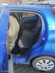 Voertuigafbeelding 8