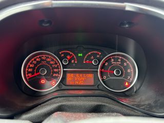 Voertuigafbeelding 8