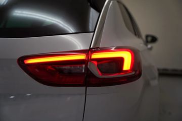 Voertuigafbeelding 33