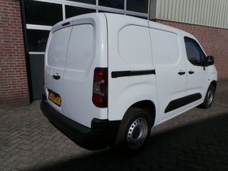 Voertuigafbeelding 4