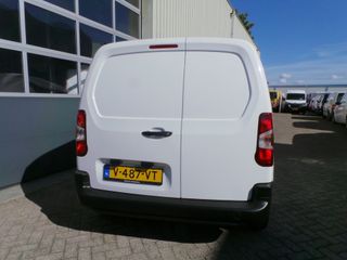 Voertuigafbeelding 6