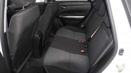 Voertuigafbeelding 8